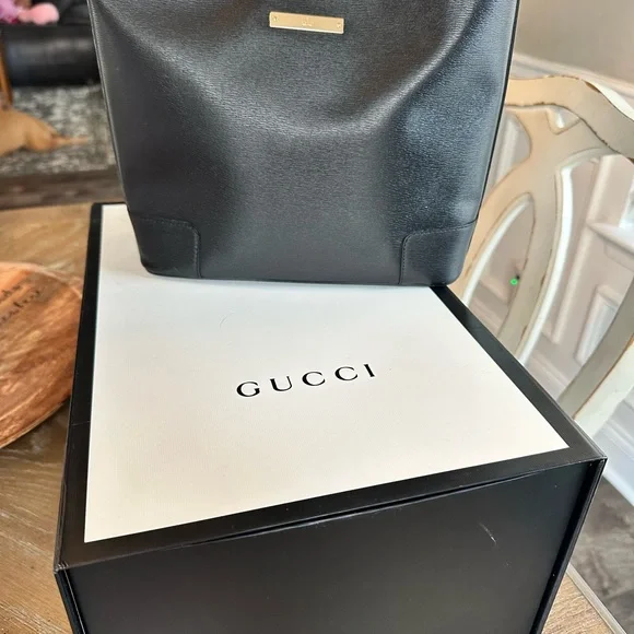 Gucci Black Leather shoulder Bag - Picture 2 of 15
